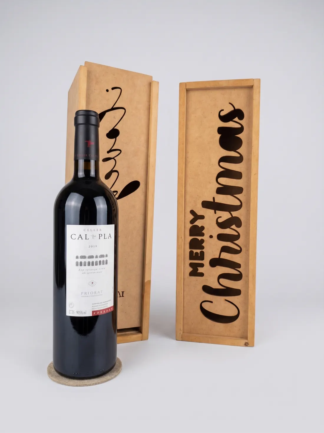 Caja de madera para vino grabada a láser con dedicatoria
